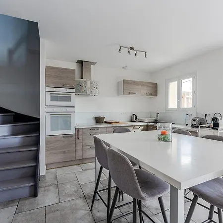 Maison Spacieuse à Biscarrosse-plage Près De L'océan - Fr-1-521-251 *